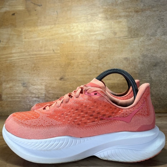 Hoka One One Mach 6 LA Womens Size 7.5 Running Shoes Sneakers Guava White - Picture 6 of 14